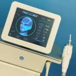 Radio Frequenz Microneedling