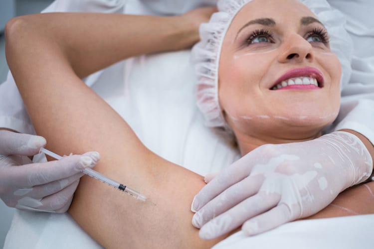 Botox in die Achsel gegen Schwitzen